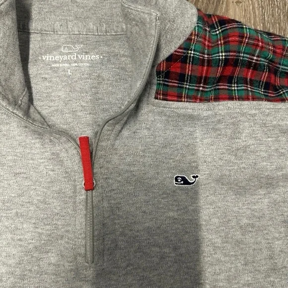 Vineyard Vines Men’s Grey 1/4 Zip Pullover Red Green Plaid Size Large Christmas - Picture 2 of 4
